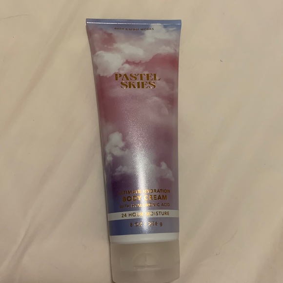 Bath and body works pastel skies body cream lotion - Picture 2 of 3